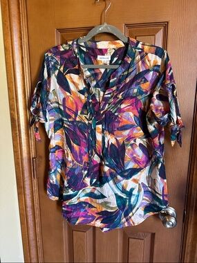Women’s Westbound Multicolor Floral V-Neck Linen Blend Top, size Medium